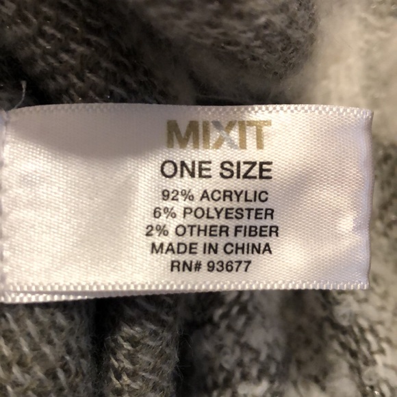 MIXIT wool-feel poncho - Picture 8 of 11